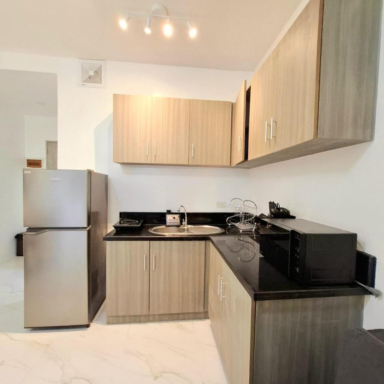 Manila Bayview Rental Εξωτερικό φωτογραφία